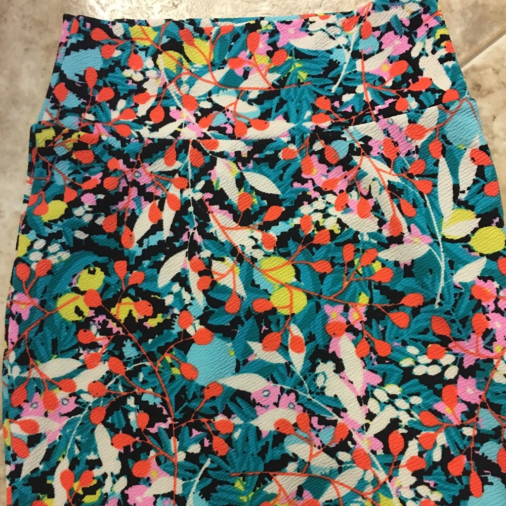 Xs lularoe Cassie skirt EUC
